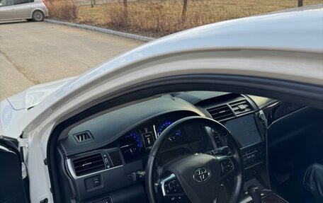 Toyota Camry, 2017 год, 2 315 000 рублей, 8 фотография