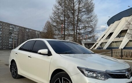 Toyota Camry, 2017 год, 2 315 000 рублей, 2 фотография