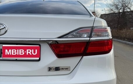 Toyota Camry, 2017 год, 2 315 000 рублей, 10 фотография
