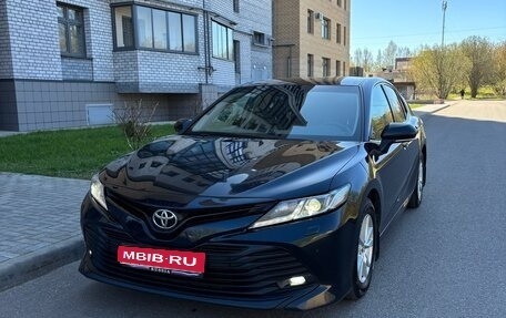 Toyota Camry, 2018 год, 2 150 000 рублей, 1 фотография
