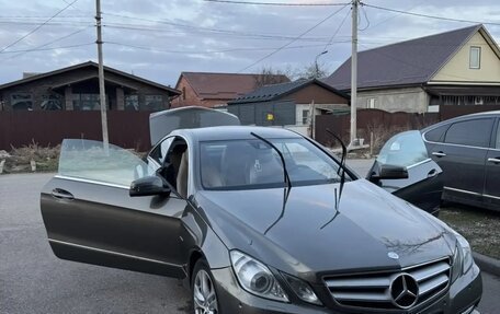 Mercedes-Benz E-Класс, 2011 год, 1 050 000 рублей, 10 фотография