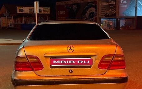Mercedes-Benz CLK-Класс, 1998 год, 329 000 рублей, 6 фотография
