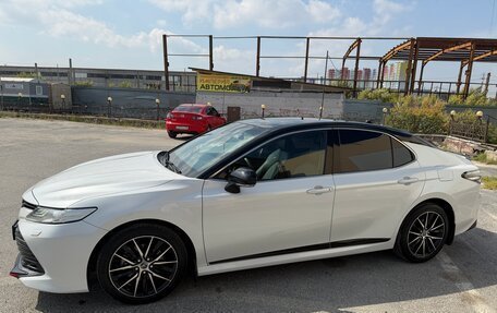 Toyota Camry, 2020 год, 3 100 000 рублей, 10 фотография