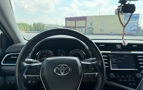 Toyota Camry, 2020 год, 3 100 000 рублей, 15 фотография