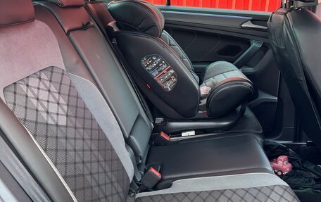 Volkswagen Tiguan II, 2021 год, 3 150 000 рублей, 14 фотография