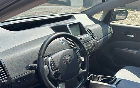Toyota Prius, 2008 год, 600 000 рублей, 2 фотография