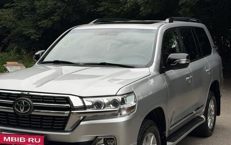 Toyota Land Cruiser 200, 2008 год, 2 545 000 рублей, 10 фотография