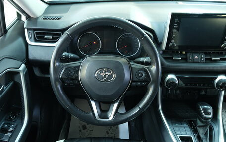 Toyota RAV4, 2021 год, 3 799 000 рублей, 12 фотография
