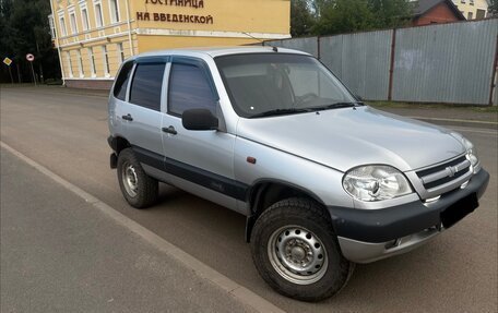 Chevrolet Niva I рестайлинг, 2006 год, 450 000 рублей, 2 фотография