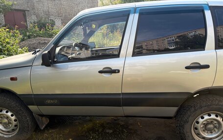 Chevrolet Niva I рестайлинг, 2006 год, 450 000 рублей, 20 фотография