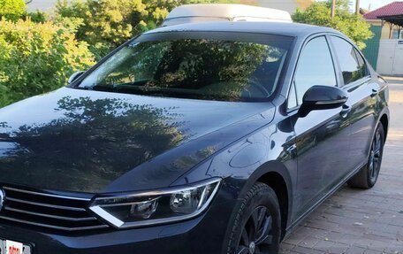 Volkswagen Passat B8 рестайлинг, 2017 год, 1 640 000 рублей, 2 фотография