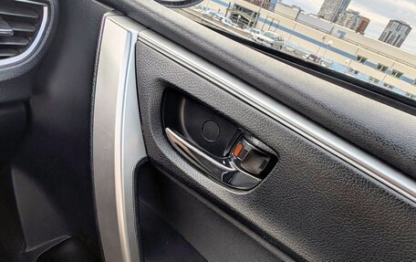 Toyota Corolla, 2013 год, 990 000 рублей, 10 фотография