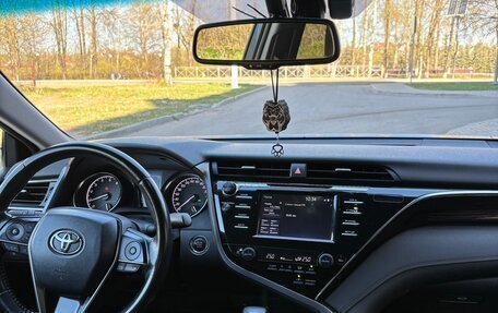 Toyota Camry, 2018 год, 2 150 000 рублей, 7 фотография