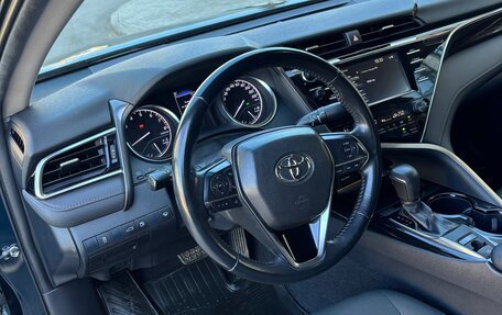 Toyota Camry, 2018 год, 2 150 000 рублей, 6 фотография