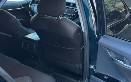 Toyota Camry, 2018 год, 2 150 000 рублей, 10 фотография