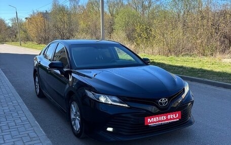 Toyota Camry, 2018 год, 2 150 000 рублей, 2 фотография