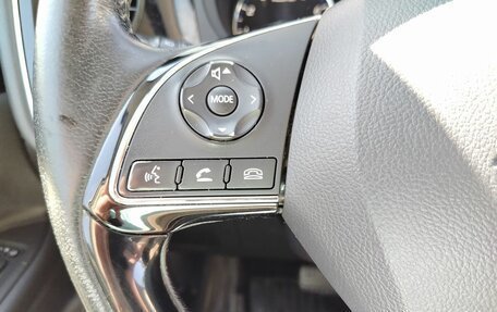 Mitsubishi Outlander III рестайлинг 3, 2019 год, 1 565 000 рублей, 11 фотография