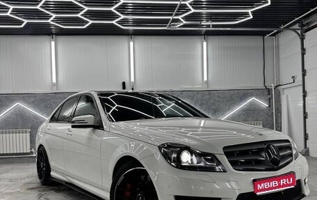 Mercedes-Benz C-Класс, 2013 год, 2 500 000 рублей, 1 фотография