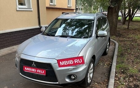 Mitsubishi Outlander III рестайлинг 3, 2010 год, 1 150 000 рублей, 1 фотография