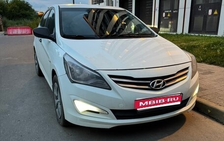 Hyundai Solaris II рестайлинг, 2016 год, 650 000 рублей, 4 фотография