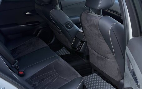 Toyota Crown, 2019 год, 3 650 000 рублей, 7 фотография