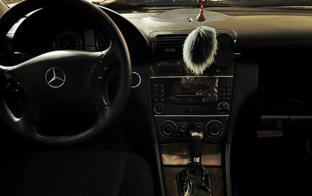 Mercedes-Benz C-Класс, 2004 год, 630 000 рублей, 5 фотография