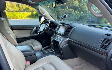 Toyota Land Cruiser 200, 2011 год, 2 990 000 рублей, 10 фотография