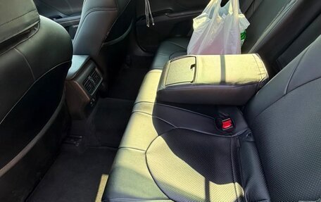 Toyota Camry, 2021 год, 1 820 000 рублей, 8 фотография