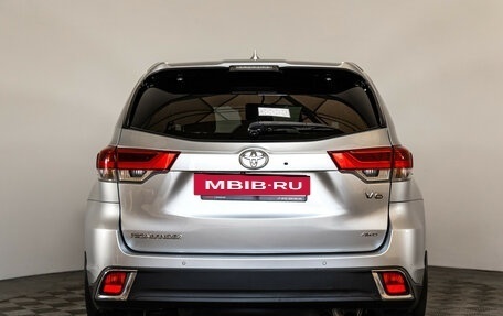 Toyota Highlander III, 2016 год, 3 399 000 рублей, 7 фотография