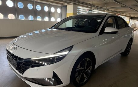 Hyundai Elantra, 2022 год, 1 410 000 рублей, 2 фотография
