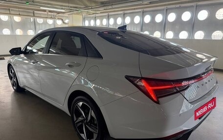 Hyundai Elantra, 2022 год, 1 410 000 рублей, 5 фотография