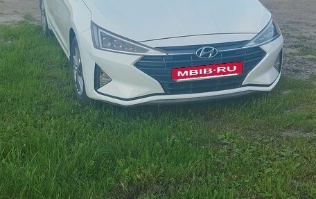 Hyundai Elantra VI рестайлинг, 2020 год, 1 700 000 рублей, 3 фотография
