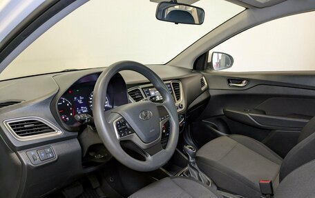 Hyundai Solaris II рестайлинг, 2022 год, 1 645 000 рублей, 16 фотография