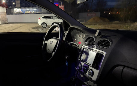 Ford Focus II рестайлинг, 2005 год, 400 000 рублей, 2 фотография