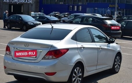Hyundai Solaris II рестайлинг, 2013 год, 850 000 рублей, 4 фотография