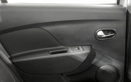 Renault Sandero II рестайлинг, 2015 год, 880 000 рублей, 13 фотография