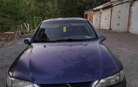 Opel Vectra B рестайлинг, 1998 год, 170 000 рублей, 2 фотография