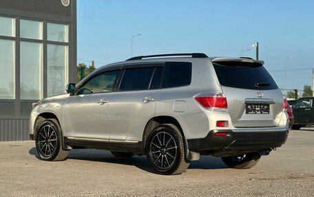 Toyota Highlander III, 2013 год, 1 790 000 рублей, 6 фотография