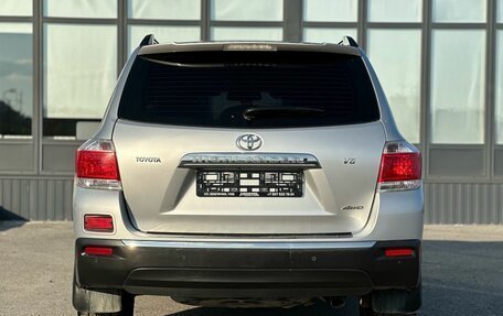 Toyota Highlander III, 2013 год, 1 790 000 рублей, 7 фотография