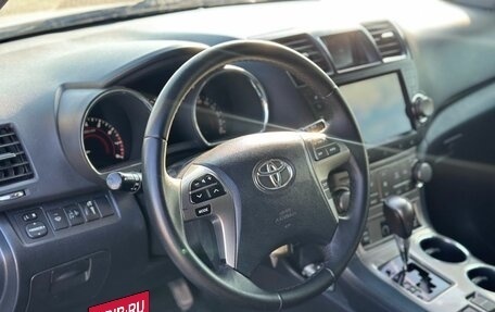 Toyota Highlander III, 2013 год, 1 790 000 рублей, 17 фотография