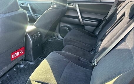 Toyota Highlander III, 2013 год, 1 790 000 рублей, 23 фотография
