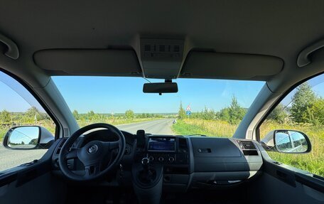 Volkswagen Caravelle T5, 2011 год, 2 200 000 рублей, 6 фотография