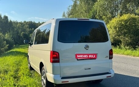 Volkswagen Caravelle T5, 2011 год, 2 200 000 рублей, 4 фотография