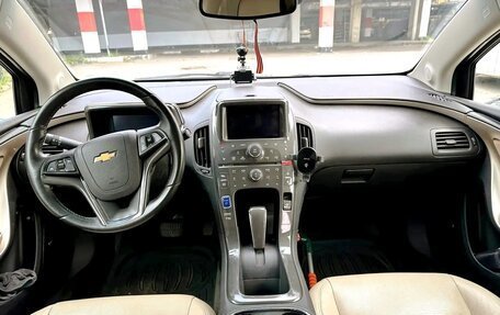 Chevrolet Volt I, 2011 год, 1 100 000 рублей, 6 фотография