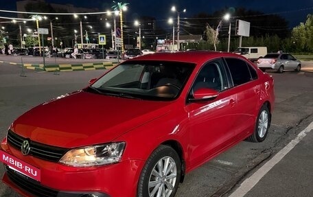 Volkswagen Jetta VI, 2012 год, 1 050 000 рублей, 6 фотография