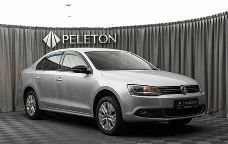 Volkswagen Jetta VI, 2014 год, 1 200 000 рублей, 2 фотография