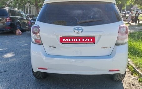 Toyota Verso I, 2010 год, 799 000 рублей, 2 фотография