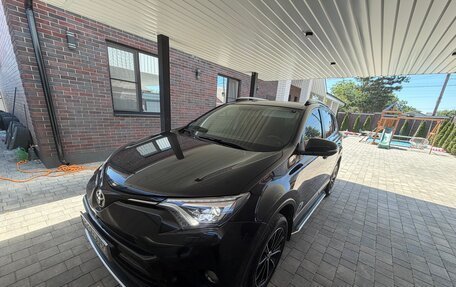 Toyota RAV4, 2015 год, 2 450 000 рублей, 2 фотография