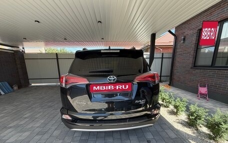 Toyota RAV4, 2015 год, 2 450 000 рублей, 3 фотография
