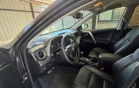 Toyota RAV4, 2015 год, 2 450 000 рублей, 10 фотография